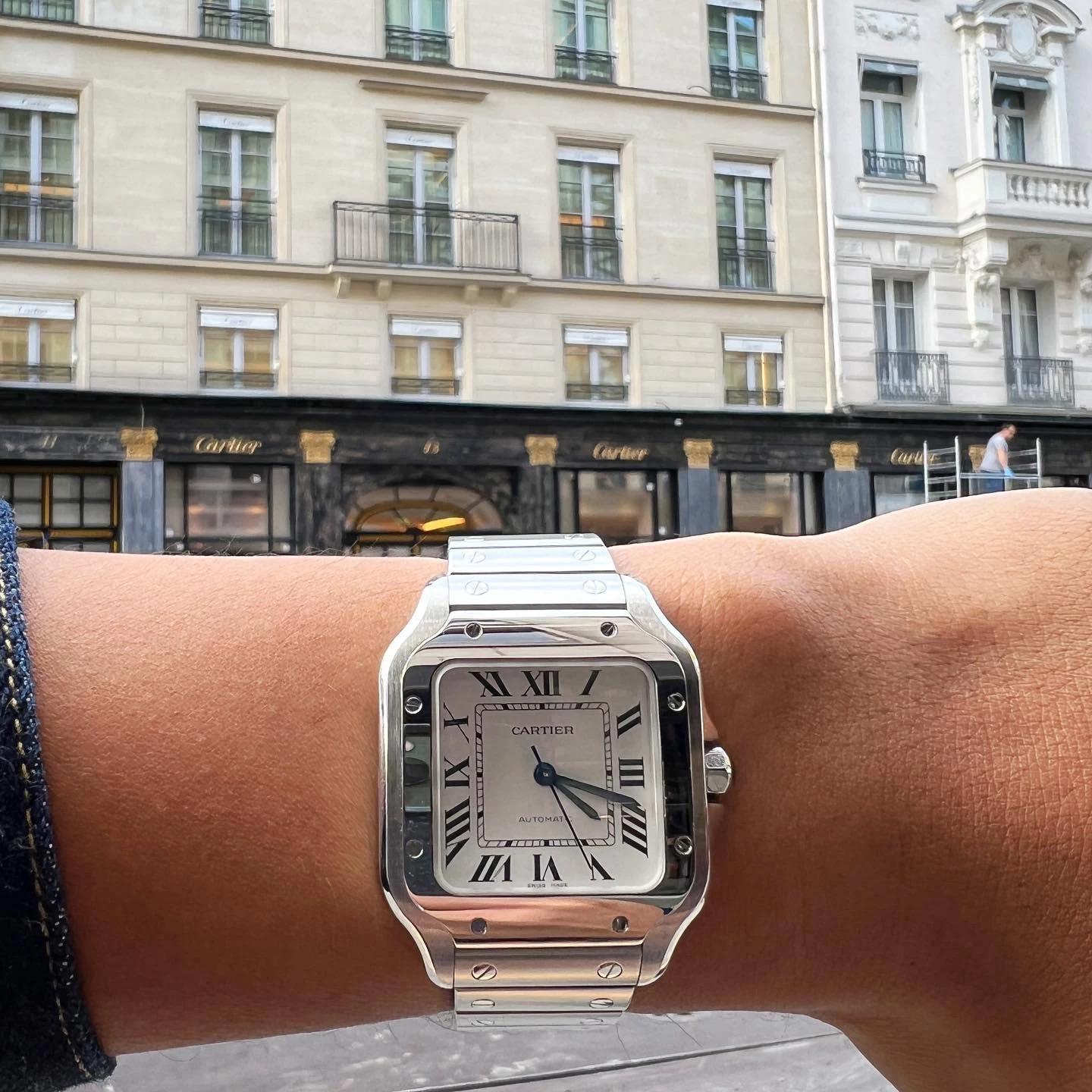 Week On The Wrist A Santos De Cartier Medium In Paris WatchCrunch week-on-the-wrist-a-santos-de-cartier-medium-in-paris-watchcrunch