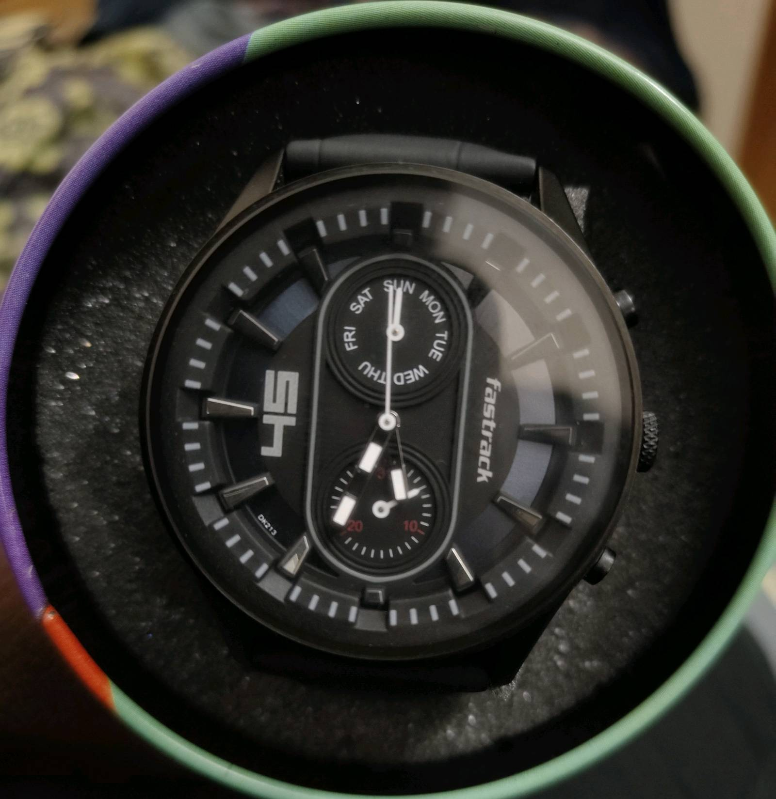 Titan watches sub brands online
