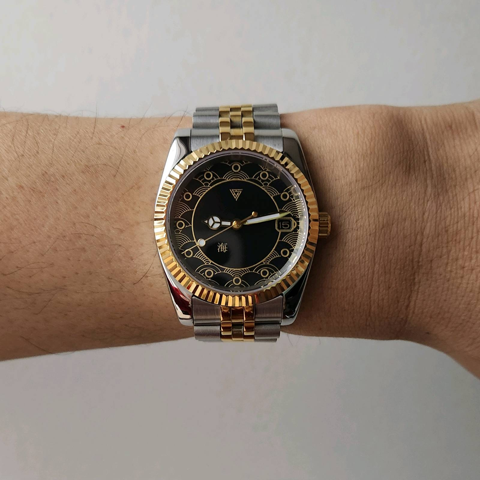 Black Gold Mod (NH35) 🚨New Mod Project🚨 | WatchCrunch Black Gold Mod (NH35) 🚨New Mod Project🚨 | WatchCrunch