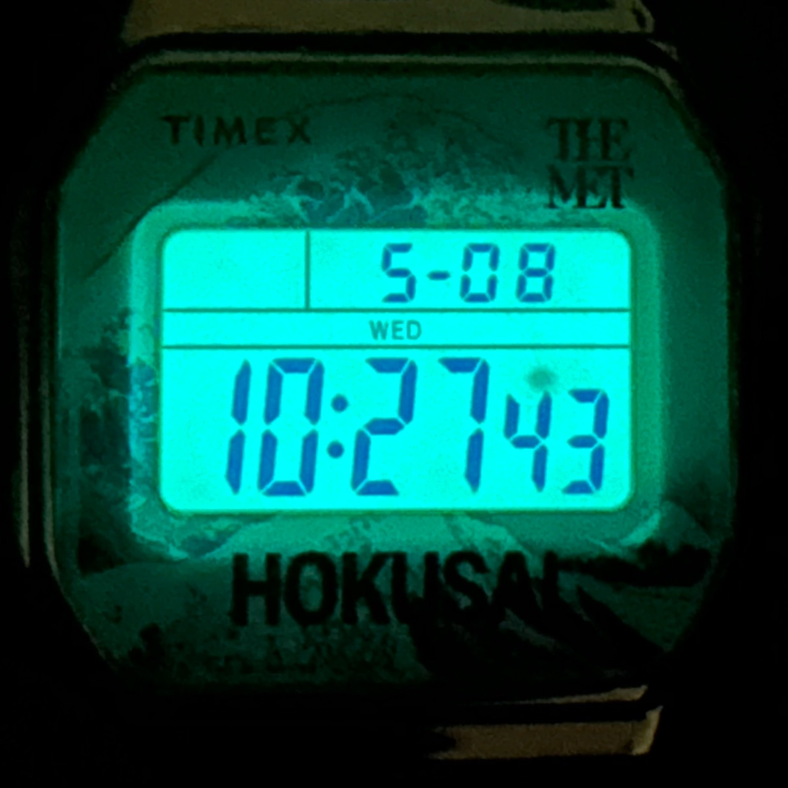 Timex x The Met Hokusai T80 34 mm Digital LCD Quartz Timex x The Met Hokusai T80 34 mm Digital LCD Quartz